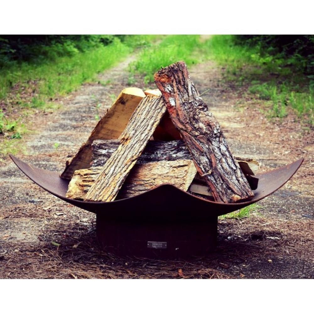 Seasons Fire Pits Quadrilateral Square Steel Fire Pit with Logs