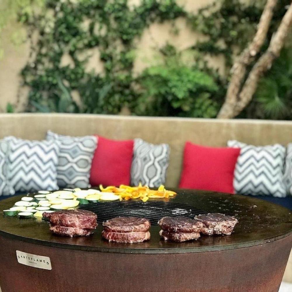 Grilling with Cooktop and Optional Grill Grate - alternate view