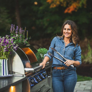 anna rossi with Fire Magic Echelon Built-In Gas Grill 