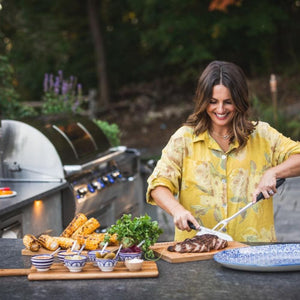 anna rossi cooking steaks on the Fire Magic Echelon Built-In Gas Grill