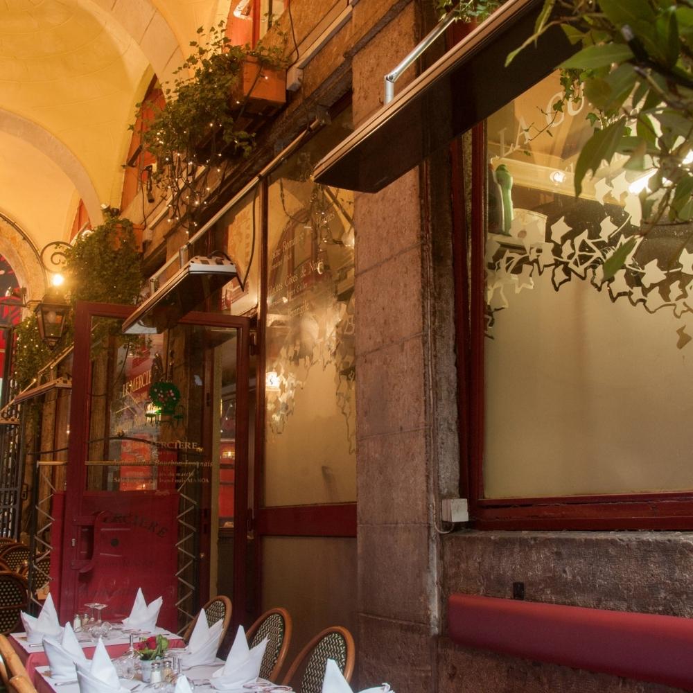 Heatscope Vision 65&quot; Black Electric Heaters in Restaurant Dining Area