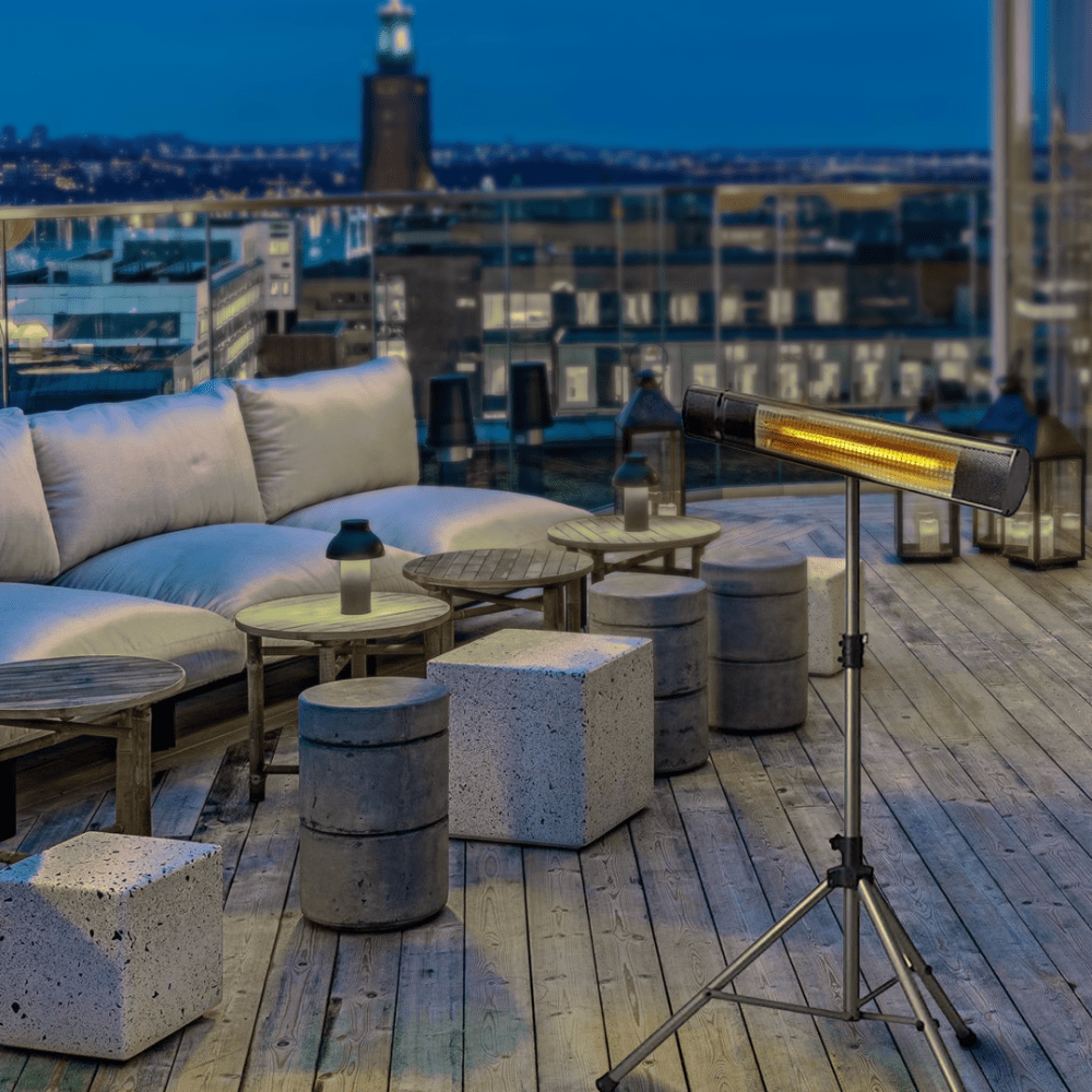 SUNHEAT 21-Inch 1500 W 110 V Silver Electric Heater on Tripod in roofdeck