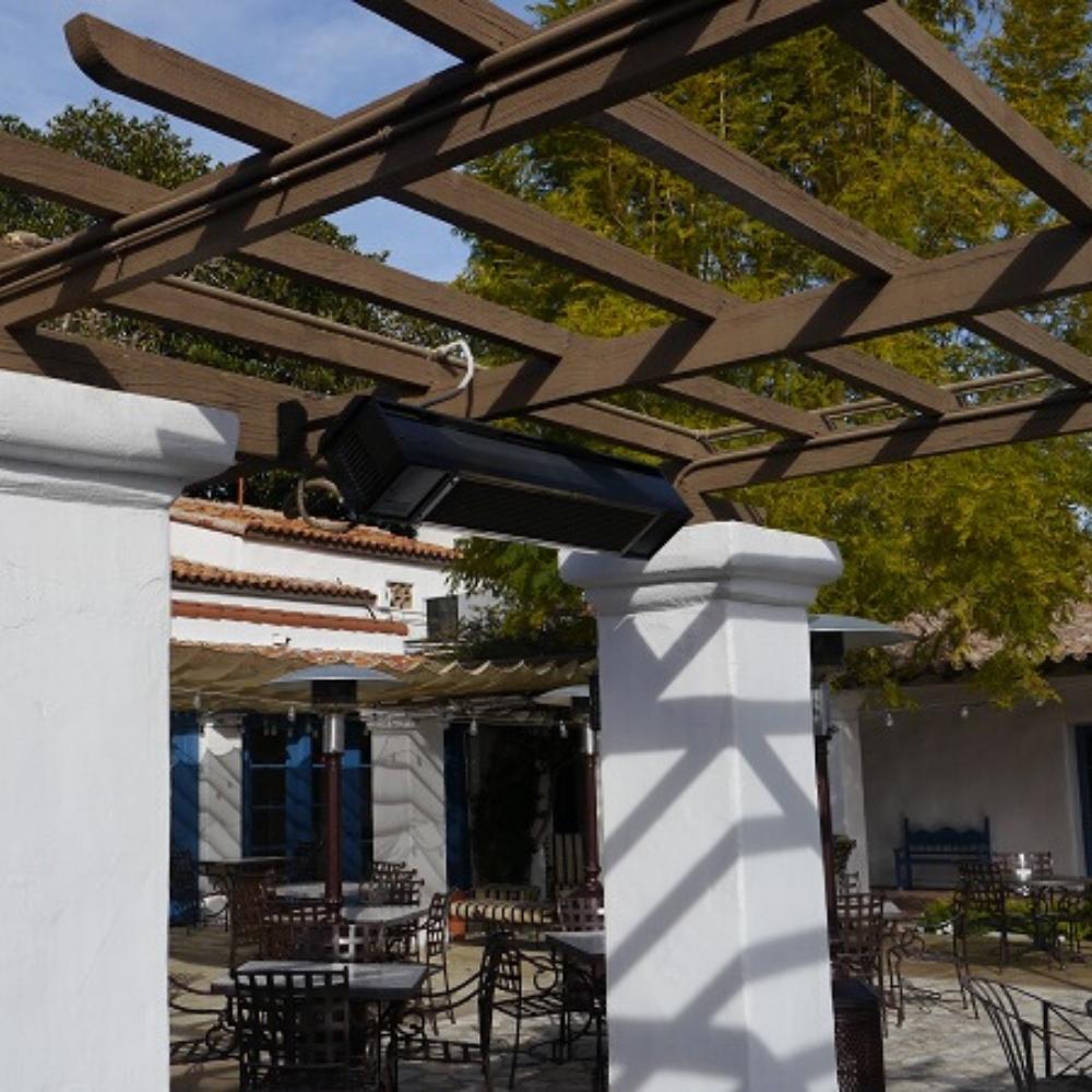 Sunpak S34 B TSH Black Infrared Gas Heater in Outdoor Patio